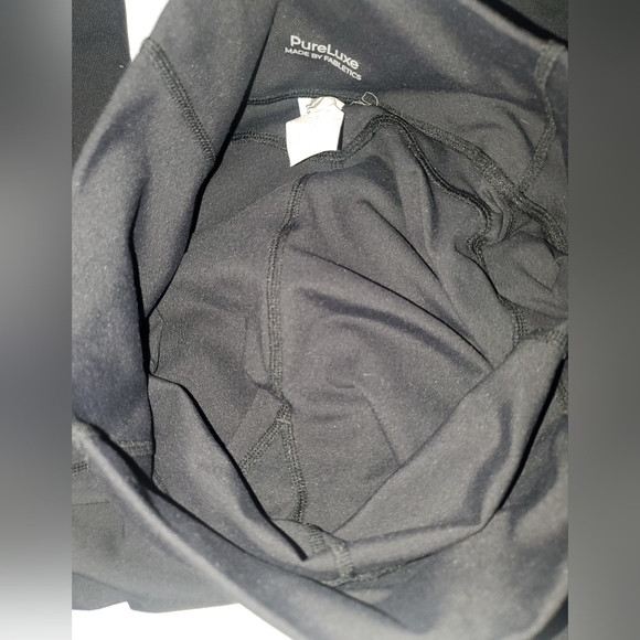 Fabletics Oasis Purelux High Waisted 7/8 Leggings - Picture 3 of 6